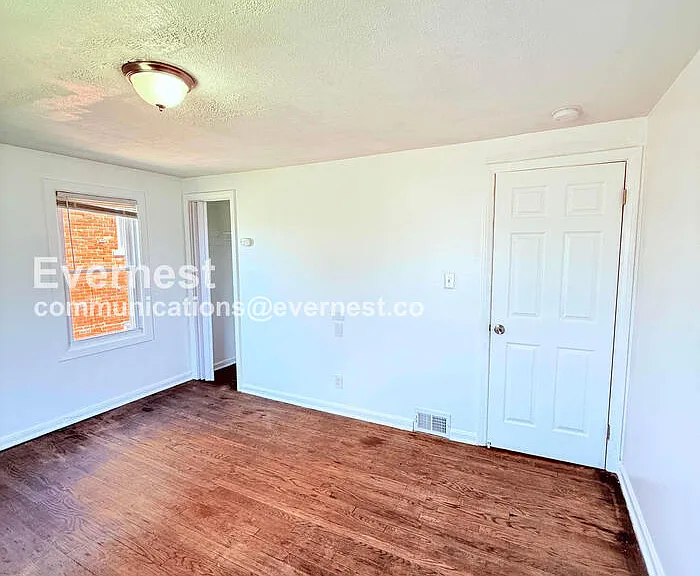 16834 Fairfield St — Photo 12