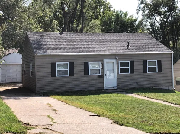 6607 Seward St, Omaha, NE 68104