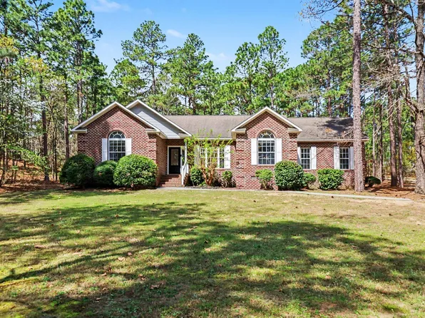 122 Vanore Rd, West End, NC 27376