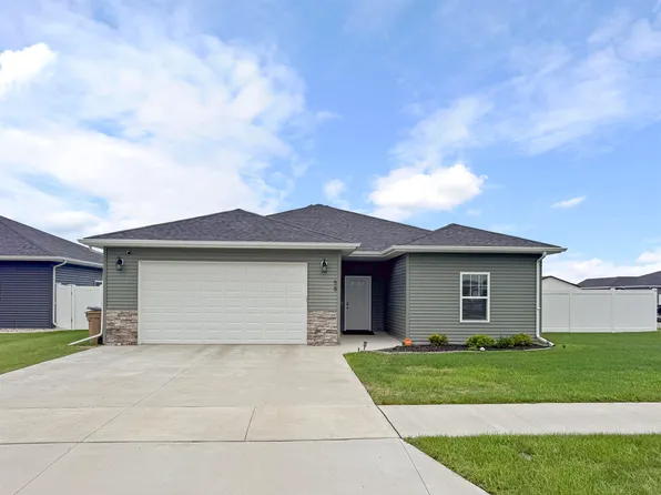 58 Mulberry Loop NE, Minot, ND 58703
