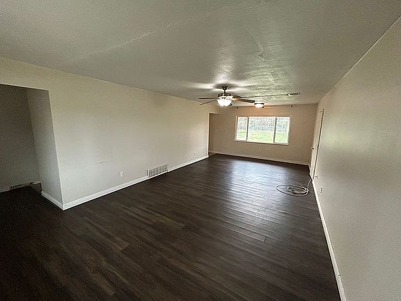 5th image of 283 Iroquois Park Pl