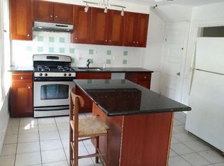 25 Townsend St #1, Waltham, MA 02453