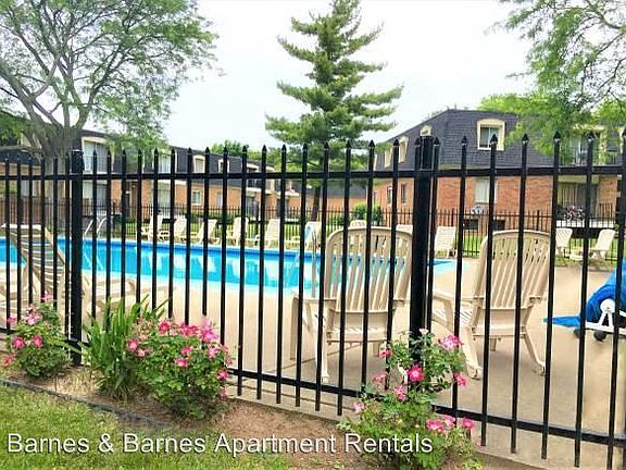 4th image of 2754 Golfside Dr APT 711