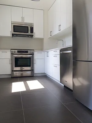 Rented by Olympia House Management | media 236