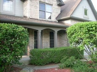 103 Jason Ct, Aurora, IL 60502