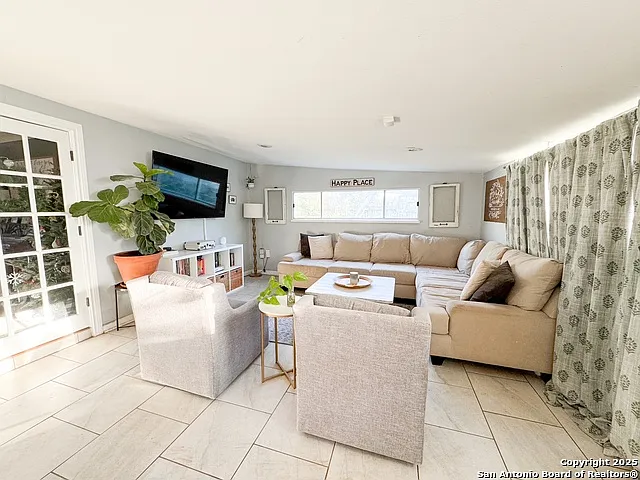 346 Haverford Dr — Photo 24