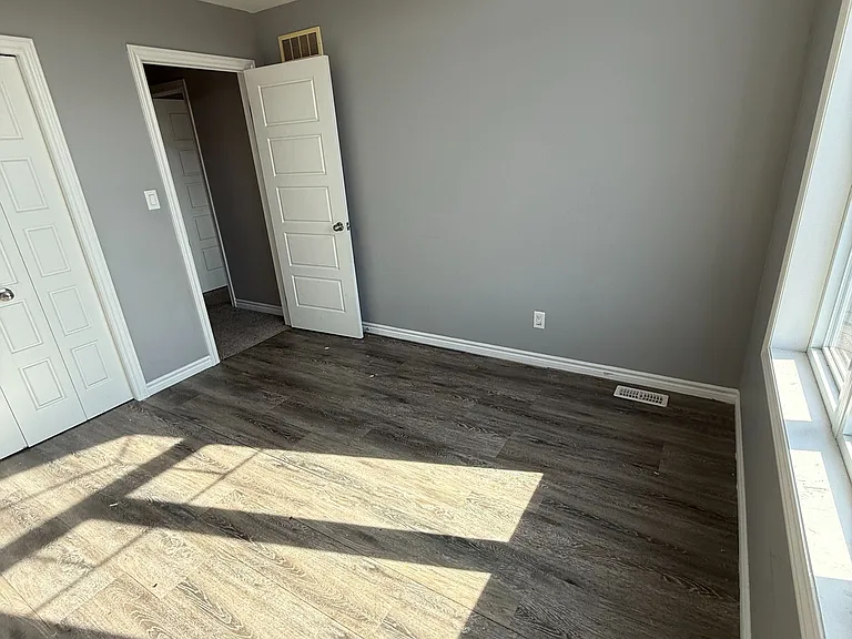 133 Templewood Dr — Photo 23