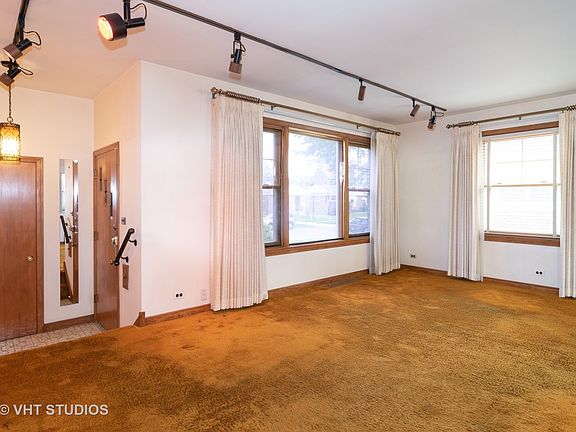 2nd image of 2306 Hawthorne Ave