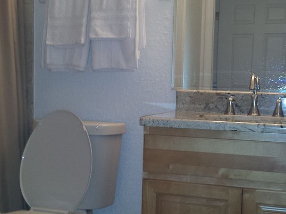 4th image of 639 Ocean Park Ln #V252