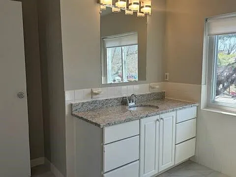 Kings Lynne Apts — Photo 4