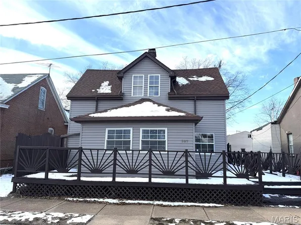 507 S 1st St, Belleville, IL 62220