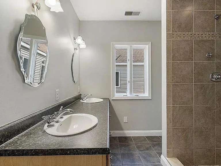 47 Fiske St — Photo 15