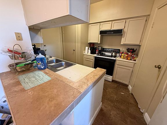 5th image of 1620 Wellington Pl APT 701