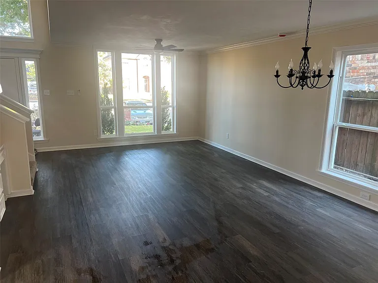 8023 Carmel Cir — Photo 6