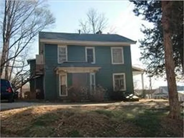 2219 Hershey Ave #1, Muscatine, IA 52761