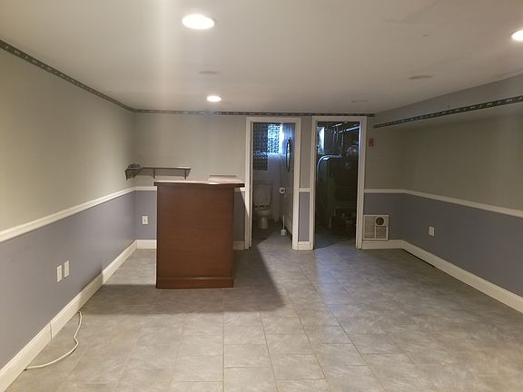 3rd image of 3325 Knorr St