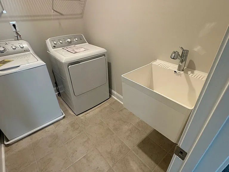 865 Elderberry Ct — Photo 7