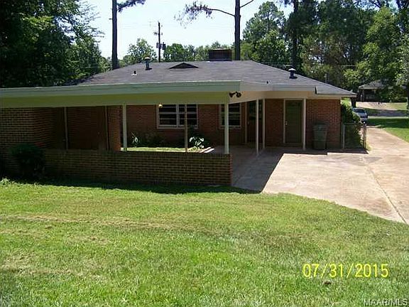2nd image of 2765 Montrose Ave