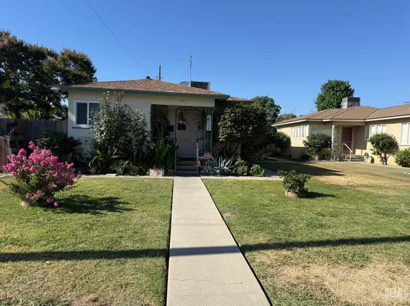 2917 Chester Ln, Bakersfield, CA 93304