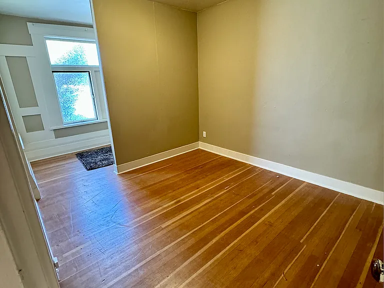 1120 Finnegan Way #5 — Photo 7