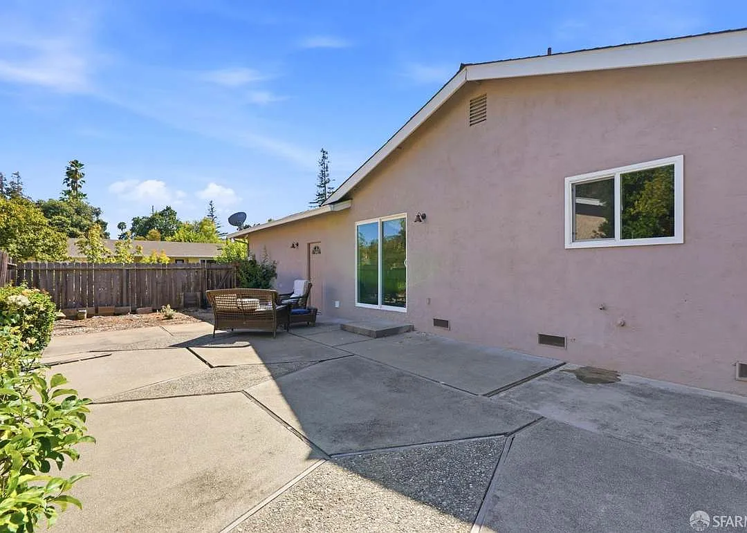 3543 Bonari Ct — Photo 2
