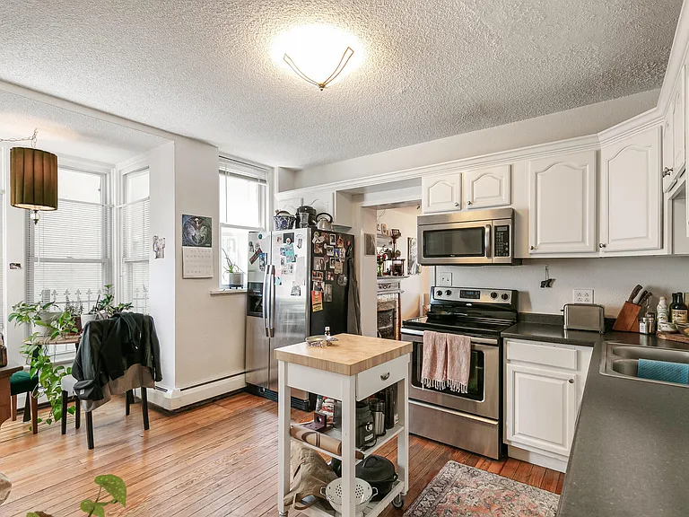 208 S Lincoln St #B — Photo 7