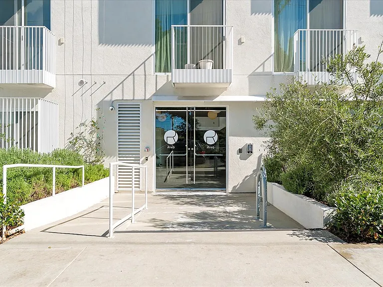 636 N. Juanita Ave, Los Angeles, CA 90004 — Photo 1