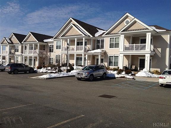 2nd image of 602 Saratoga Ln #602