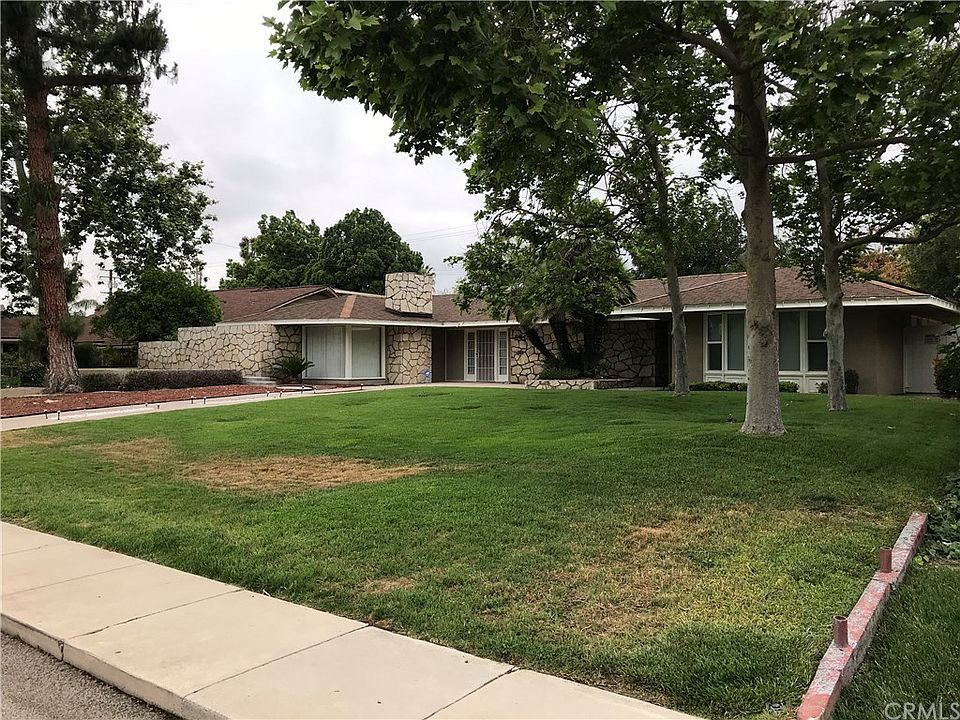 1st image of 664 E Parkdale Dr
