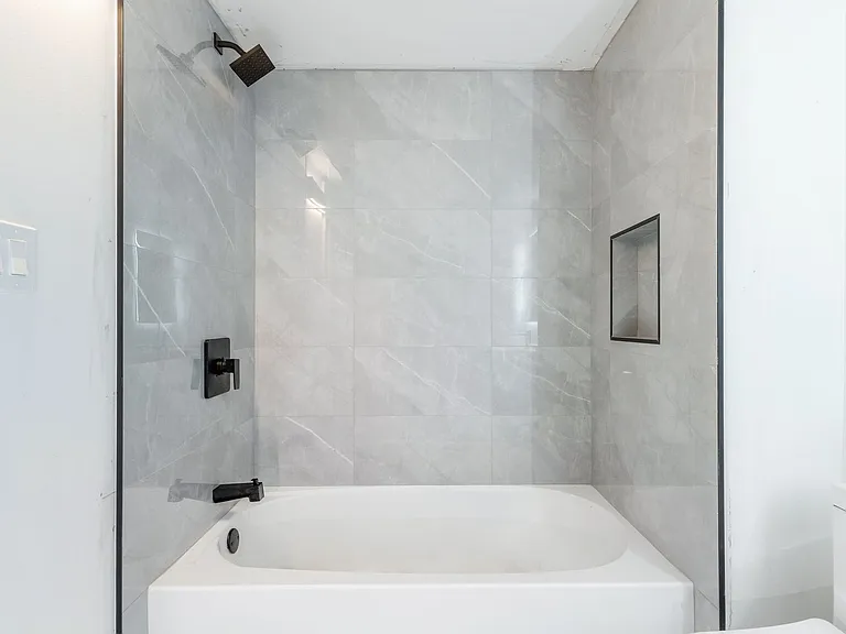 Artist's View 734 S 17th St — Photo 22
