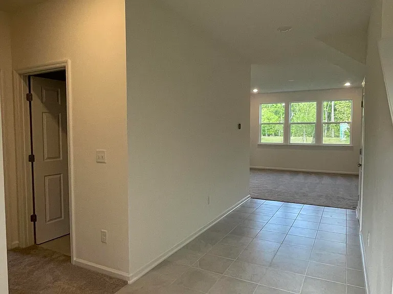 310 Rambling Brook Trl — Photo 5