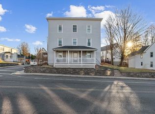 320 Front St #2R, Chicopee, MA 01013