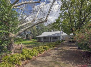 3121 Middleton Ln, Redding, CA 96002