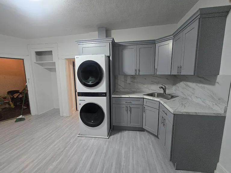 141-143 Palm St #4 — Photo 6