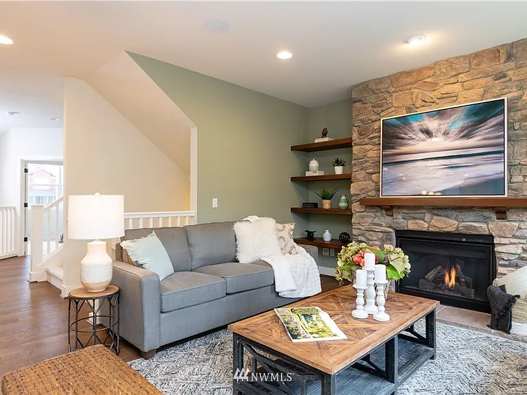 5608 218th Ct SW — Photo 4