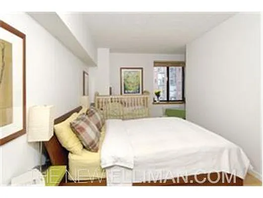 Rented by Douglas Elliman | media 37
