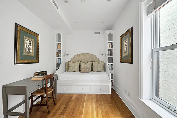 Sold by Engel and Völkers Brownstone Brooklyn | media 14