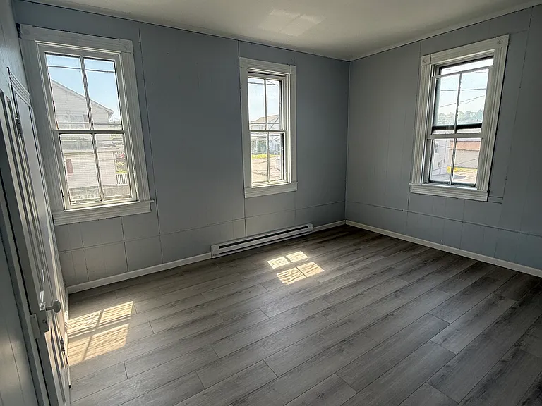 225 Main St #2R — Photo 9