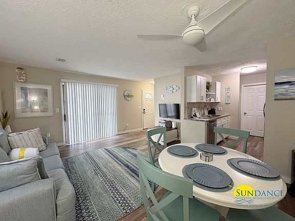 5th image of 64 Cross Creek Rd Unit 29-D