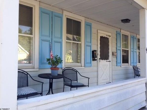 407 Harrison St, Frenchtown, NJ 08825
