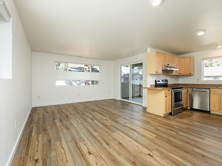 63319 Britta St — Photo 7