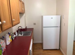 70 Myrtle St #8, Boston, MA 02114