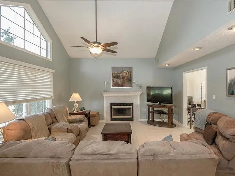 102 Rebeccas Ln — Photo 10