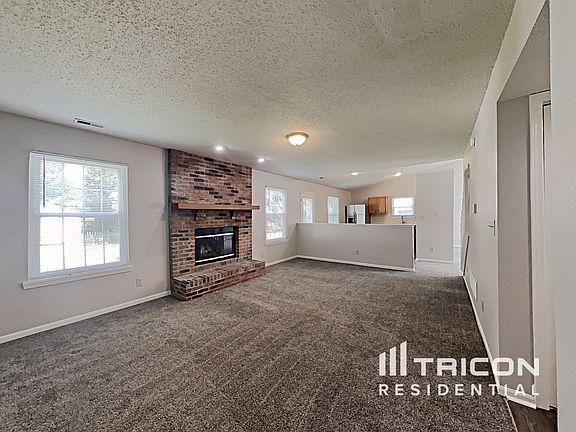 5th image of 2343 Rolling Oak Dr