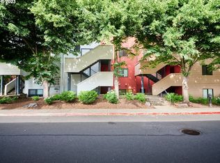 810 NW Naito Pkwy APT F20, Portland, OR