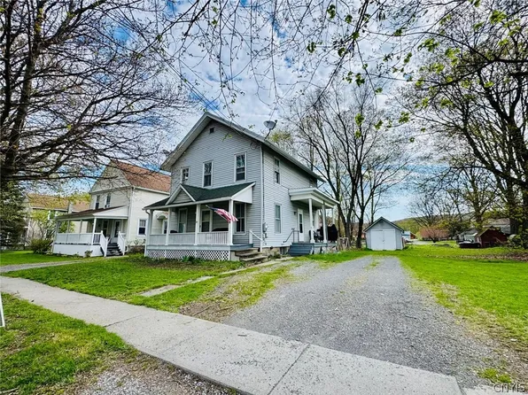 31 Grove St, Moravia, NY 13118