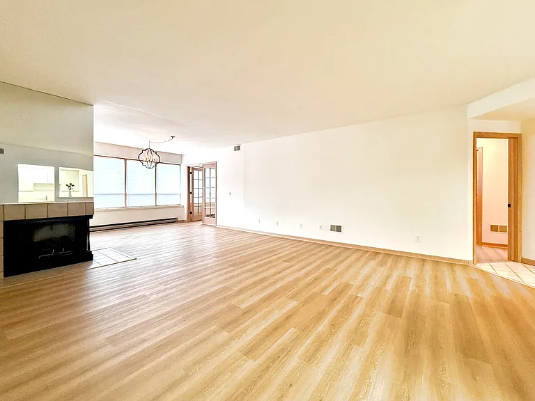 969 Greenview Ct #43 — Photo 9