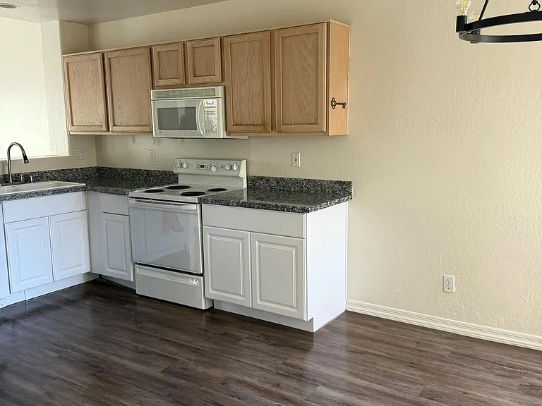 4301 N 21st St #60 — Photo 3