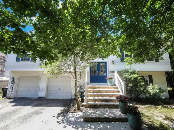 248 Oradell Ave, Paramus, NJ 07652