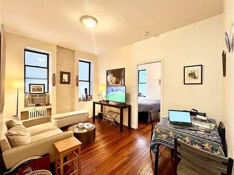 714 Amsterdam Ave #1 — Photo 1